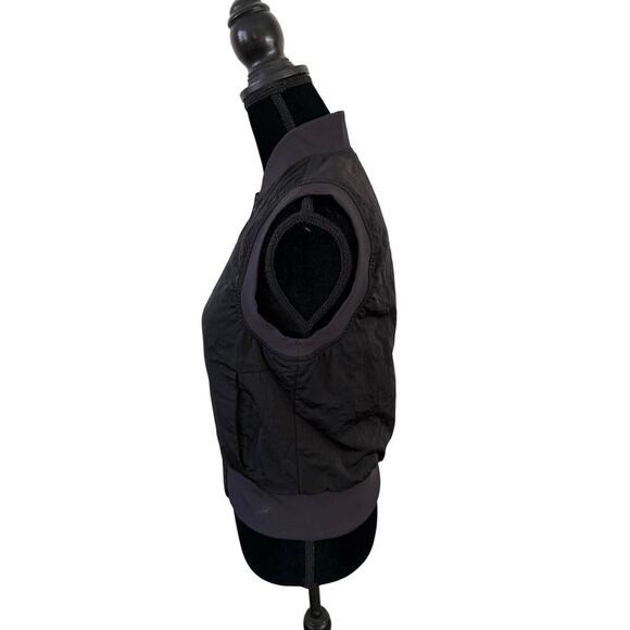Lululemon Non-stop Bomber Vest In Black - Size 4 - Picture 4 of 6